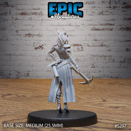 Cat Burglar Rogue Set | Catwoman | Epic Miniatures | UNPAINTED Miniature in Resin