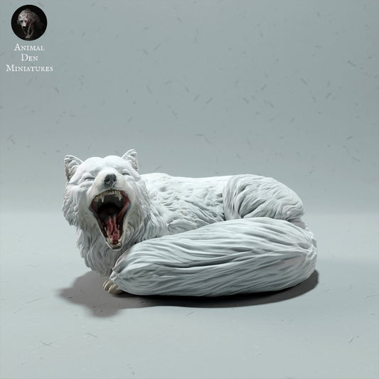 Arctic Fox Sleeping | Animal Den Miniatures | UNPAINTED Miniature in Resin