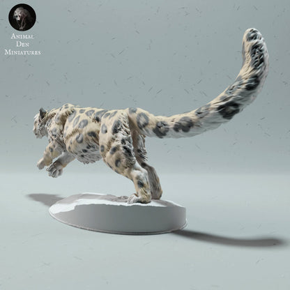 Snow Leopard Run | Animal Den Miniatures | UNPAINTED Miniature in Resin