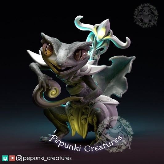 Satanic Leaf Gecko Sorceress | Pepunki Creatures | UNPAINTED Miniature in Resin