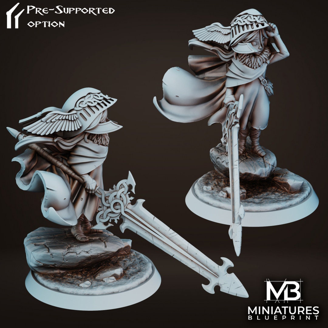 Melanie Big Sword | Miniatures Blueprint | UNPAINTED Miniature in Resin