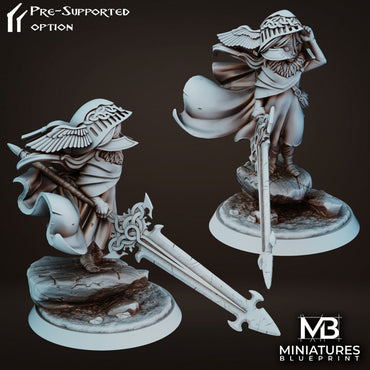 Melanie Big Sword | Miniatures Blueprint | UNPAINTED Miniature in Resin
