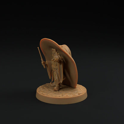 Qwimbles, Gnome Wizard | The Caverns of Aberrant Horror | Dragon Trappers Lodge | UNPAINTED Miniature in Resin