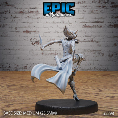 Cat Burglar Rogue Set | Catwoman | Epic Miniatures | UNPAINTED Miniature in Resin