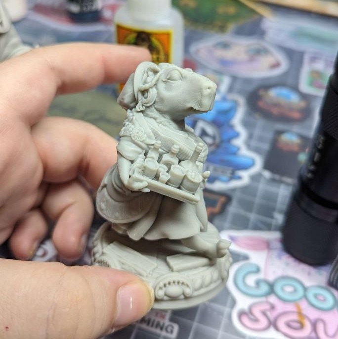 Capybara Tavern Mistress | Pepunki Creatures | UNPAINTED Miniature in Resin