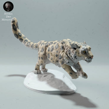 Snow Leopard Run | Animal Den Miniatures | UNPAINTED Miniature in Resin