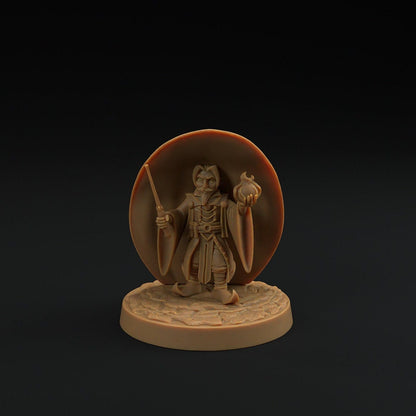 Qwimbles, Gnome Wizard | The Caverns of Aberrant Horror | Dragon Trappers Lodge | UNPAINTED Miniature in Resin