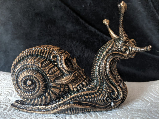 Skull Snail | Dark Artefact Designs | Figure in Resin