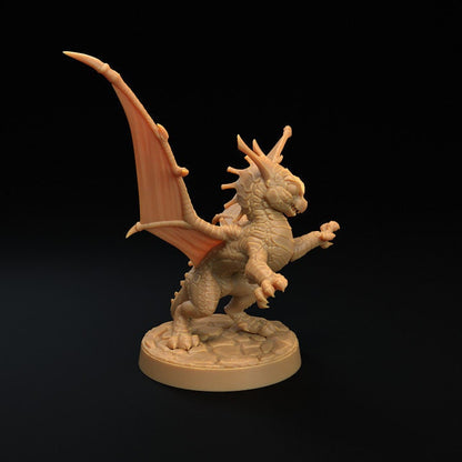Sparkclaw Wyrmling - Dragon Trappers Lodge
