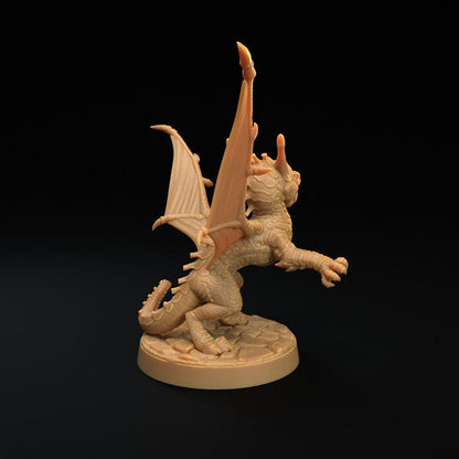 Sparkclaw Wyrmling - Dragon Trappers Lodge