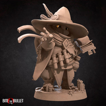 Owlfolk wizard (anthropomorphic owl) with hat; resin miniature by Bite the Bullet.